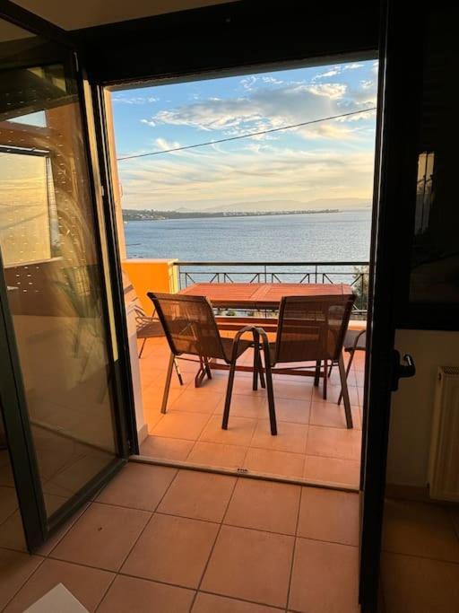 Appartement Avec Vue Aegina Exterior foto