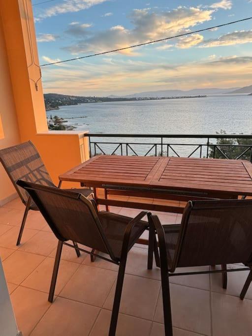 Appartement Avec Vue Aegina Exterior foto